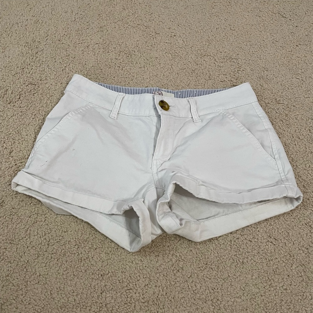 Juniors’ SO Chino Midi Shorts